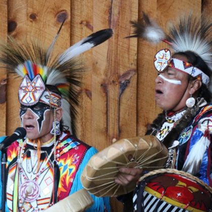 native americans in traditional clothing at crazy horse memorial
